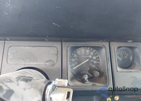 1987 Jeep Wrangler Sport z USA, uszkodzony, nr VIN 2BCCL813XHB504854